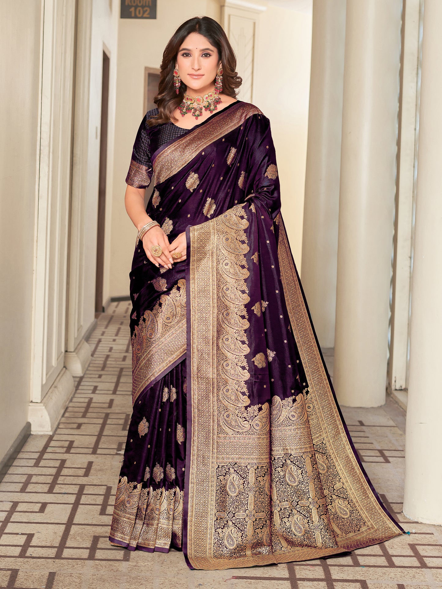Woven Banarasi Jacquard, Satin Silk Blend Saree With Unstitched Blouse (Wine)