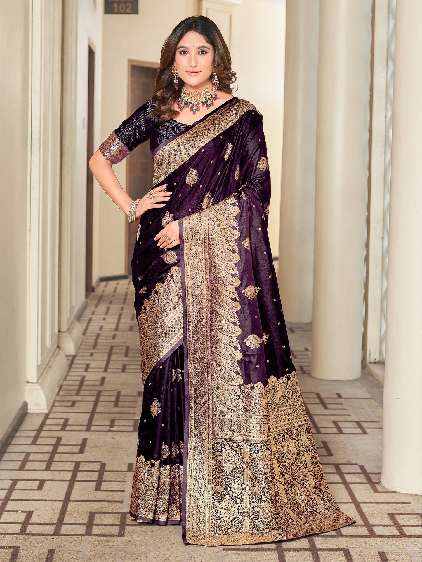 Woven Banarasi Jacquard, Satin Silk Blend Saree With Unstitched Blouse (Wine)