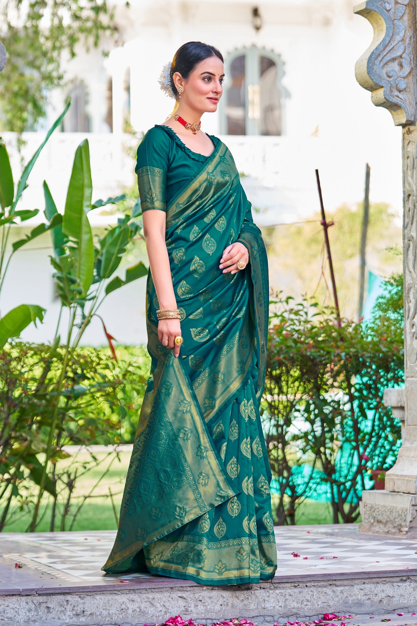 Woven Banarasi Jacquard, Silk Blend Saree With Unstitched Blouse  (Light Blue)