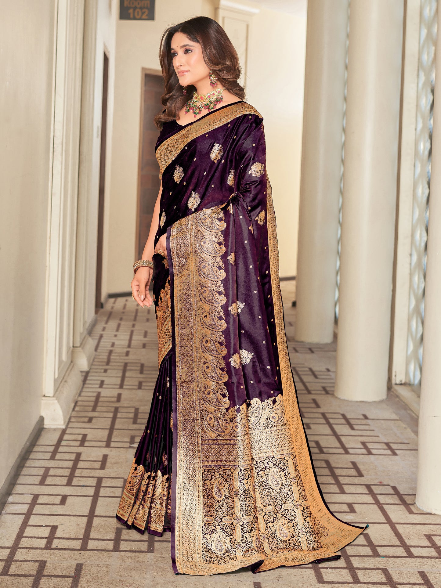 Woven Banarasi Jacquard, Satin Silk Blend Saree With Unstitched Blouse (Wine)