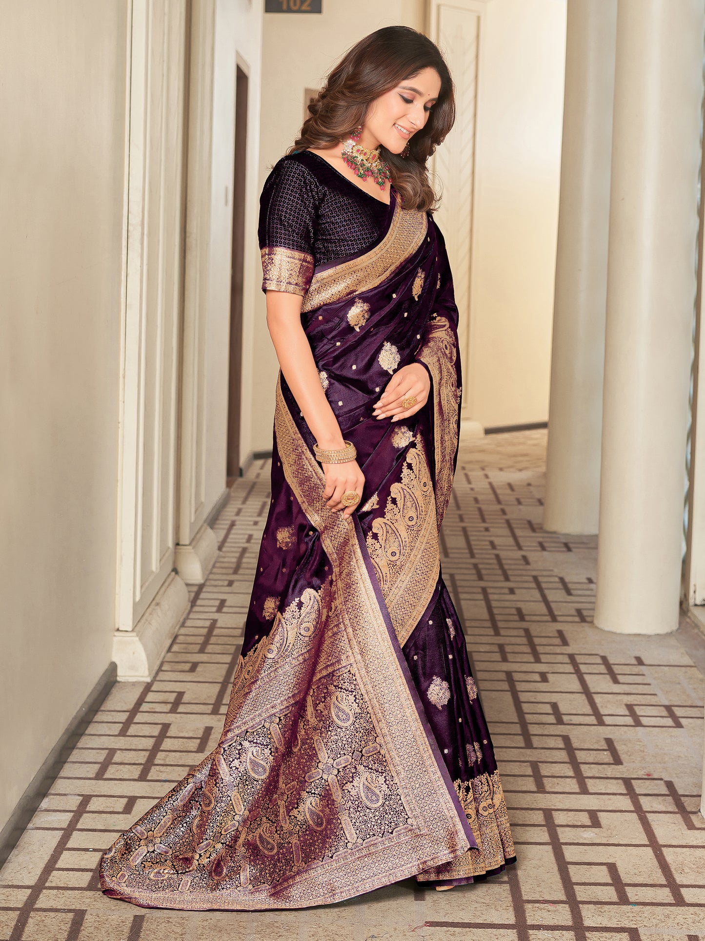 Woven Banarasi Jacquard, Satin Silk Blend Saree With Unstitched Blouse (Wine)