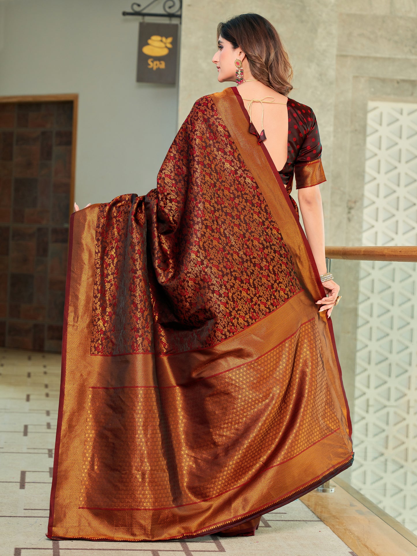 Woven Banarasi Jacquard, Satin Silk Blend Saree With Unstitched Blouse (Maroon)