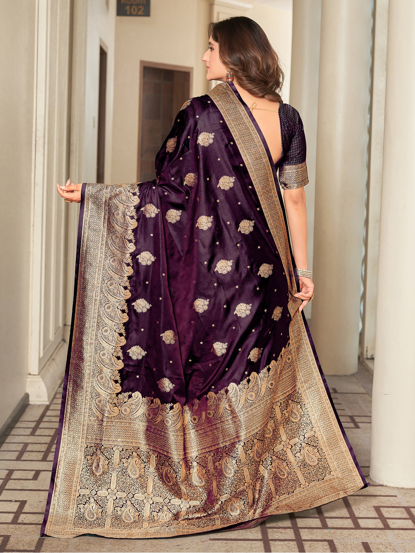 Woven Banarasi Jacquard, Satin Silk Blend Saree With Unstitched Blouse (Wine)