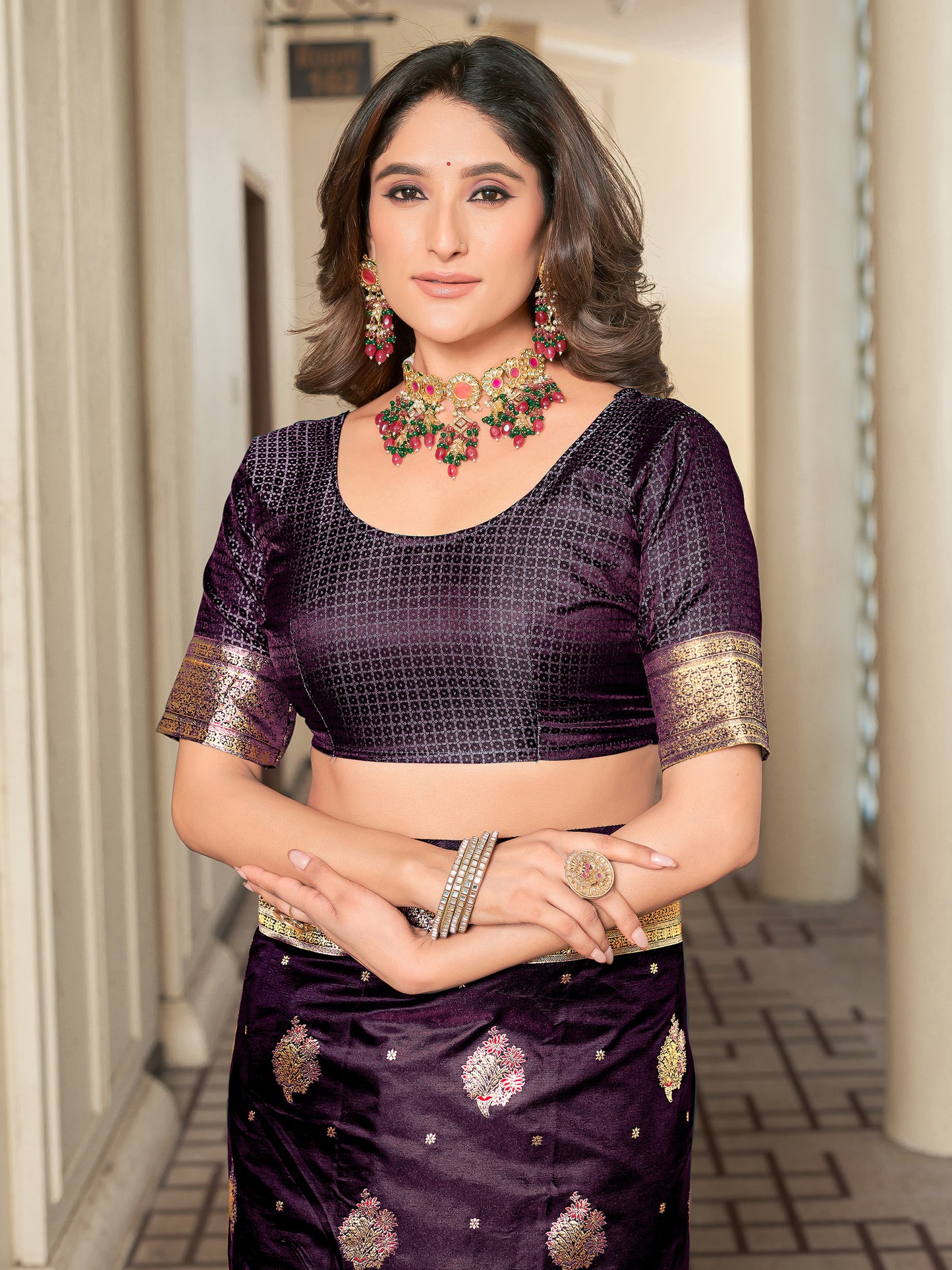 Woven Banarasi Jacquard, Satin Silk Blend Saree With Unstitched Blouse (Wine)