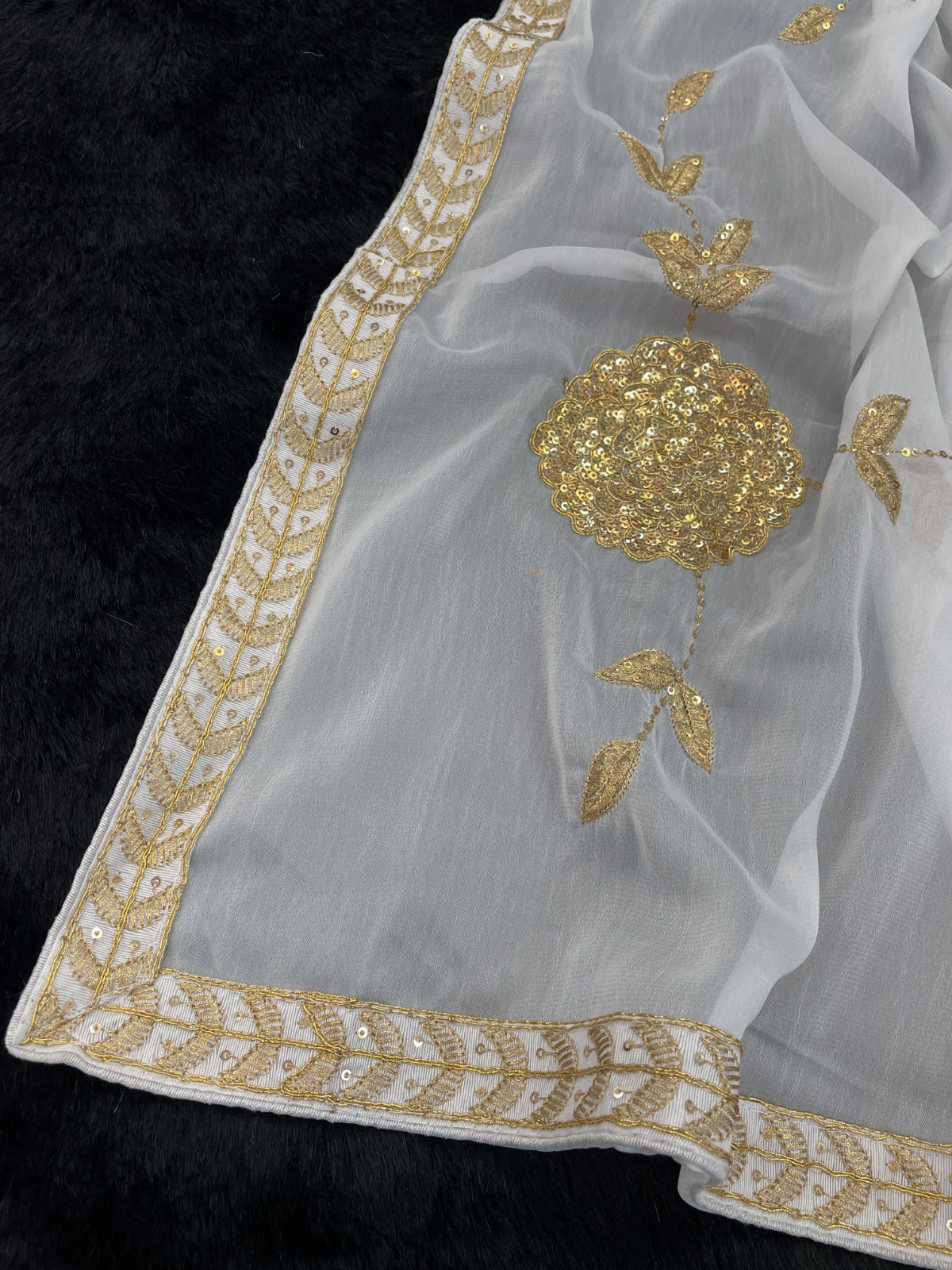 Elegant White Rangoli Silk Blend Saree with Embellished Border & Unstitched Blouse